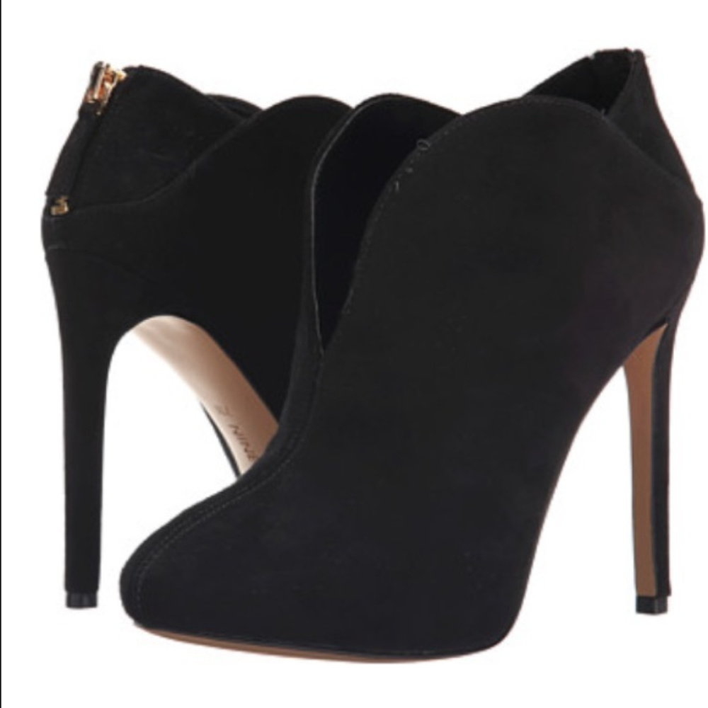 NINE WEST BLACK ANKLE HEEL BOOTS